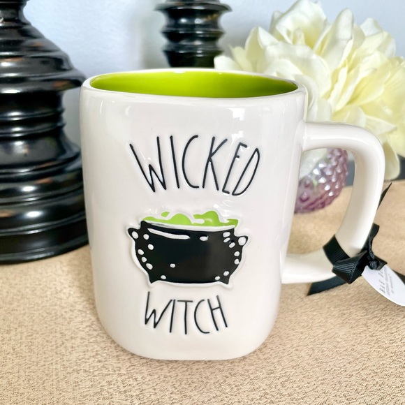 NWT Rae Dunn 3D WICKED WITCH 🧙🏻‍♀️ CAULDRON Ceramic Mug - Picture 5 of 6